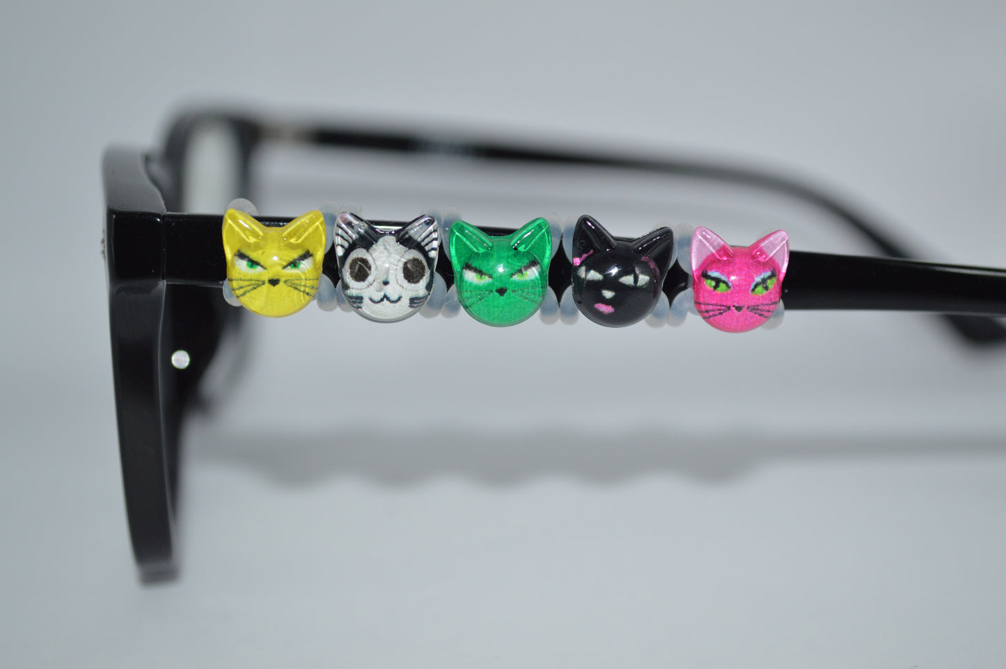 Colorful Cat Eyedeco Charm A14