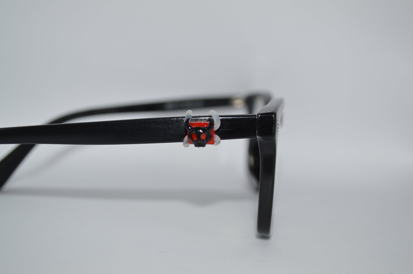 Black Skull w/ Horns Eyedeco Charm