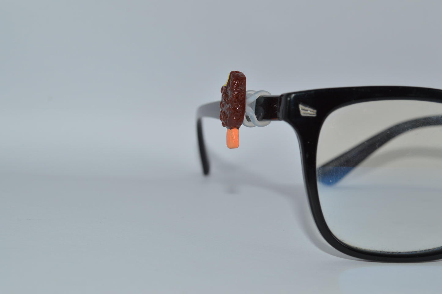 Fudge Pop Eyedeco Charm