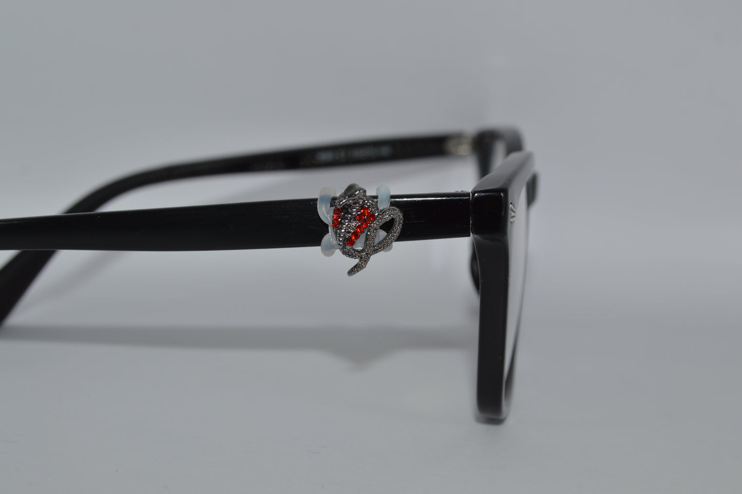 Jeweled Snake Eyedeco Charm