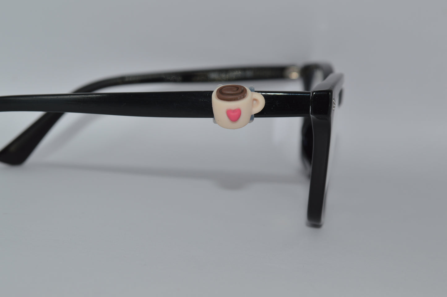 Coffee Cup w/ Heart Eyedeco Charm