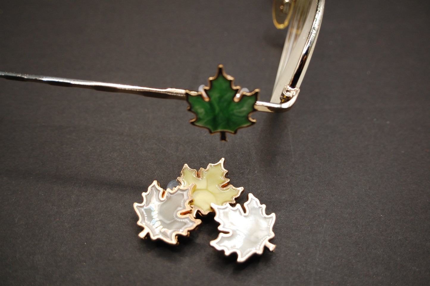 Leaf Eyedeco Charm