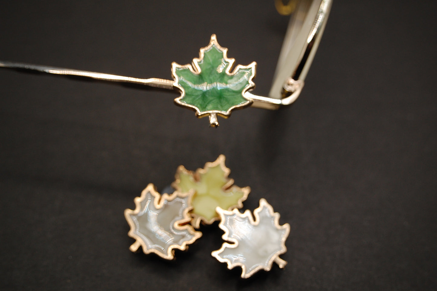 Leaf Eyedeco Charm