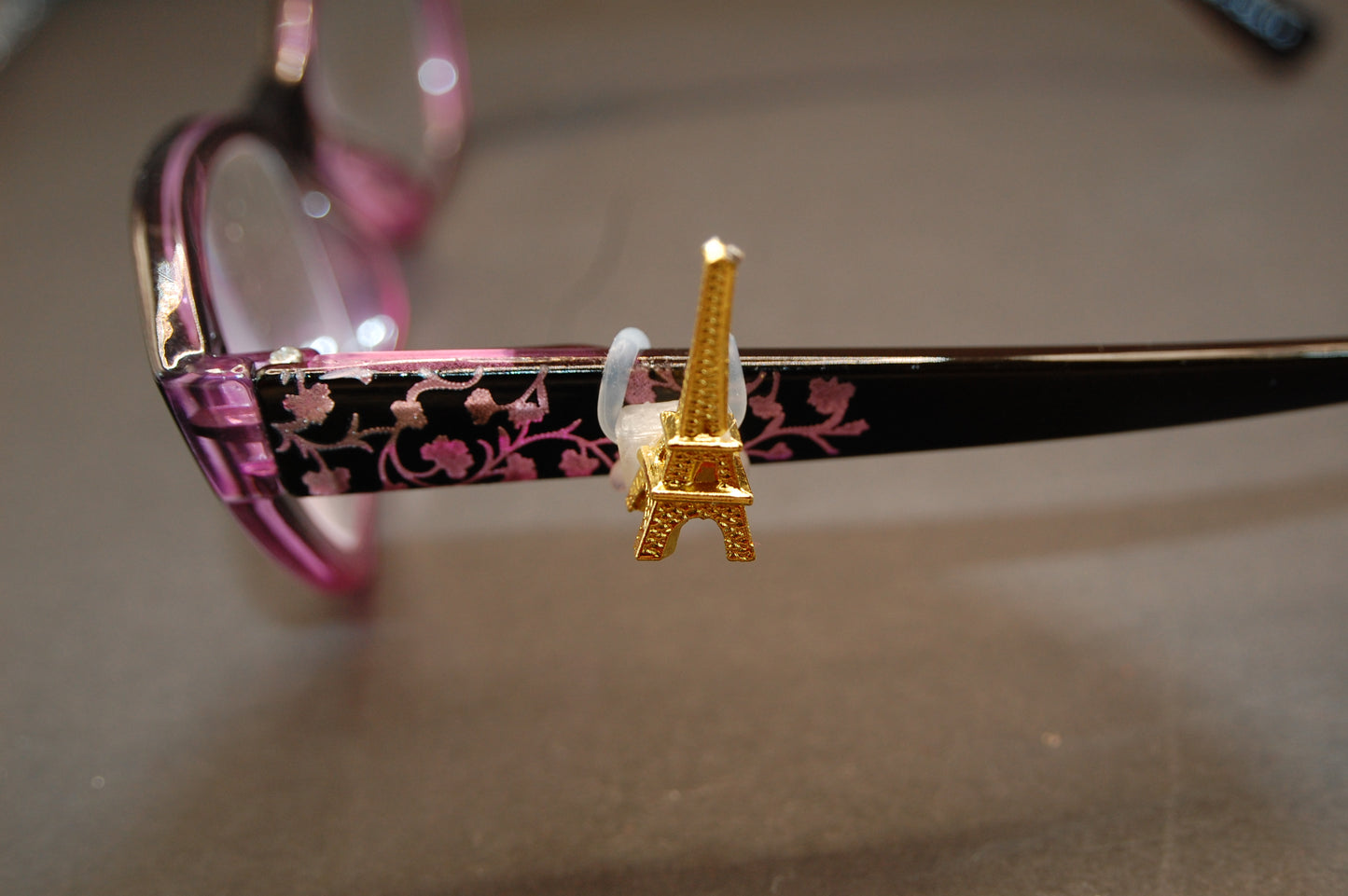 Eiffel Towe Eyedecor Charm