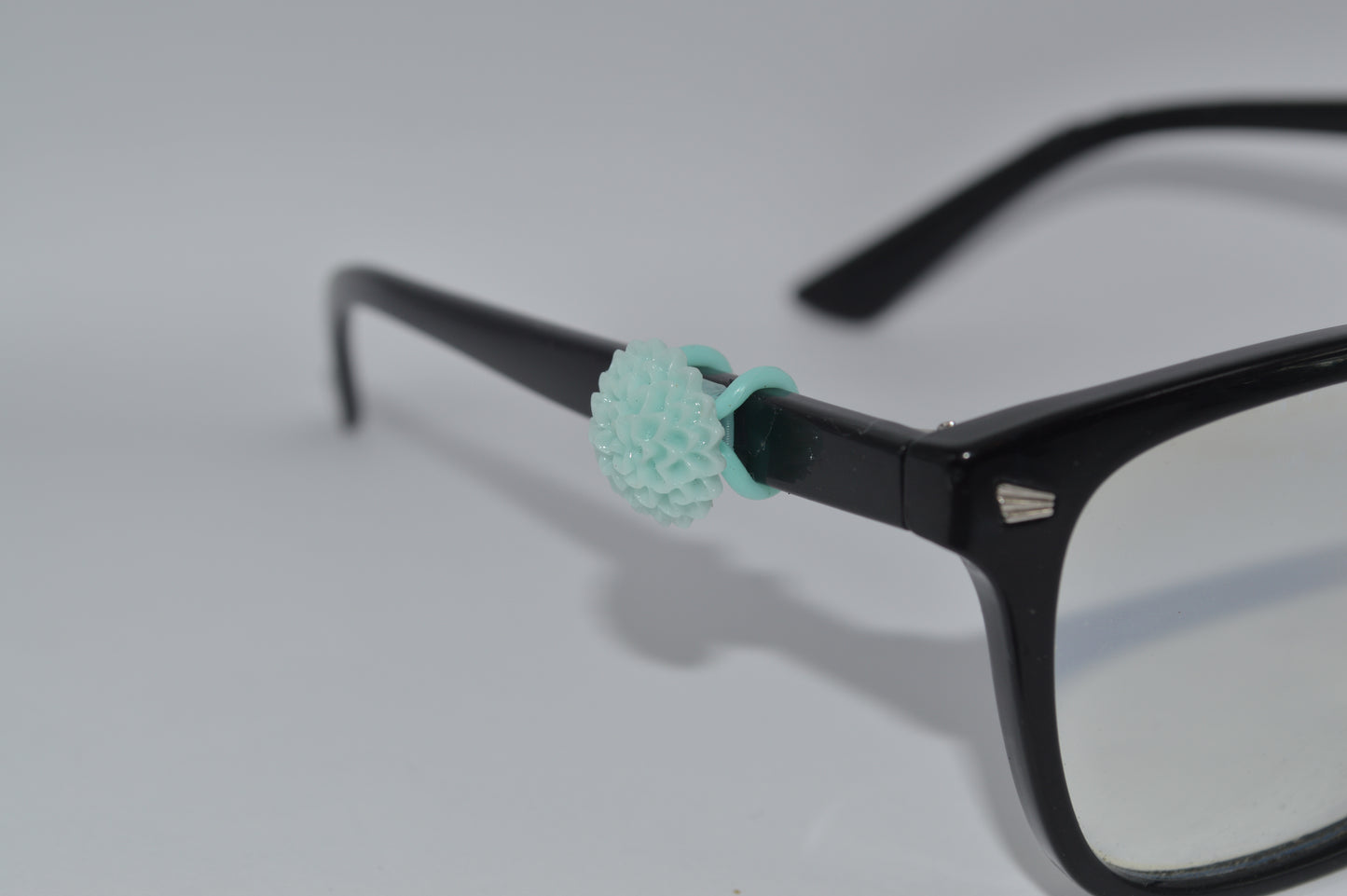 Carnation Flower Eyedeco Charm