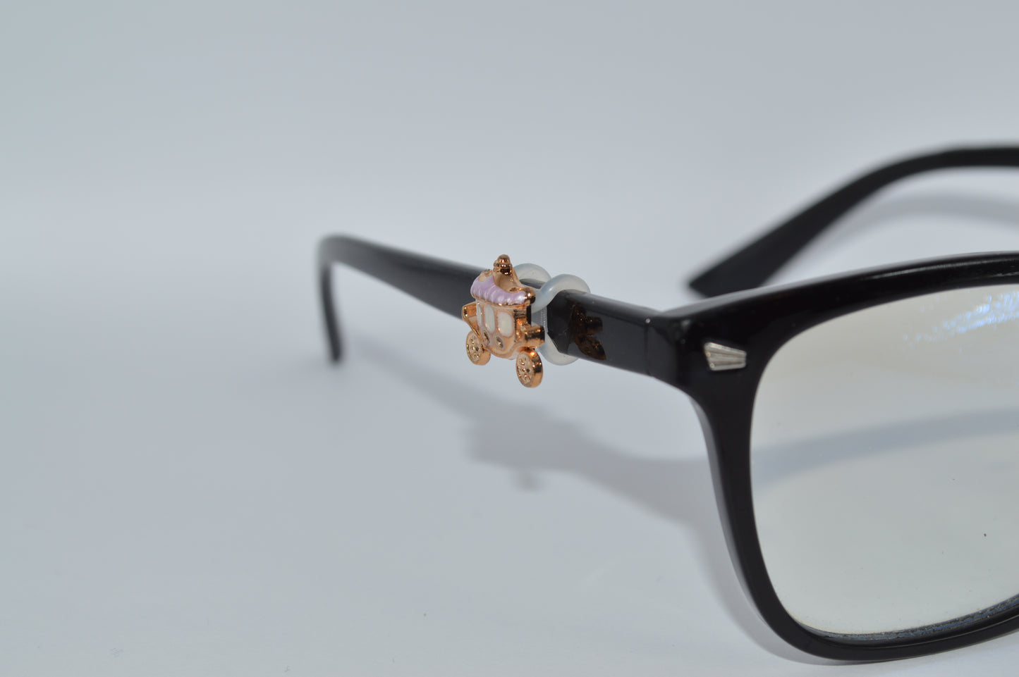 Carriage Eyedeco Charm