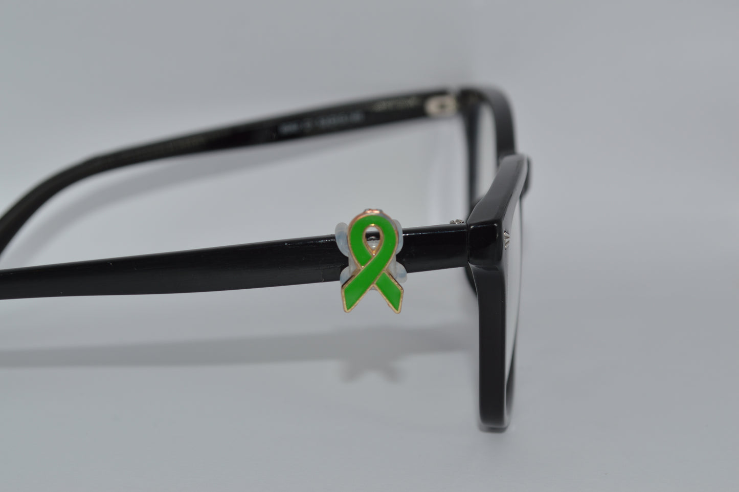 Cancer Ribbon Eyedeco Charm