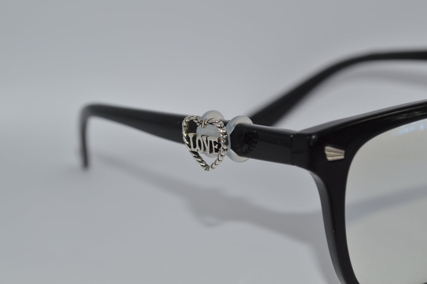 Love w/ Heart Eyedeco Charm