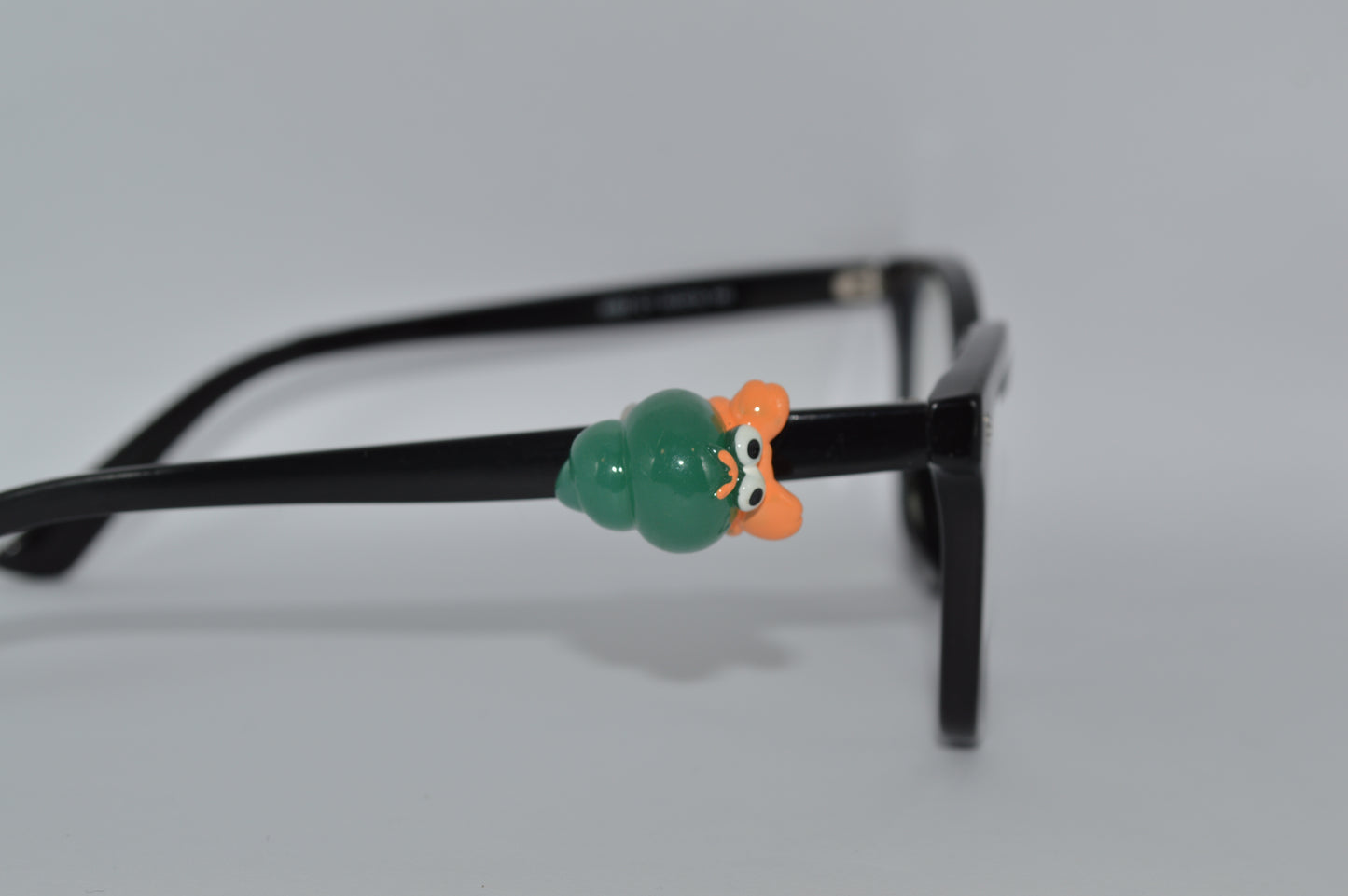 Hermit Crab Eyedeco Charm