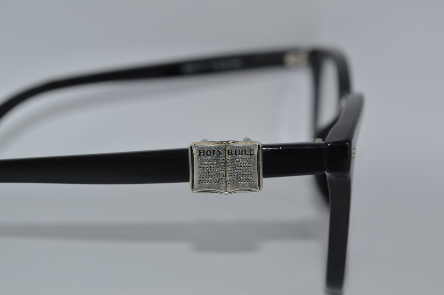 Bible Eyedeco Charm