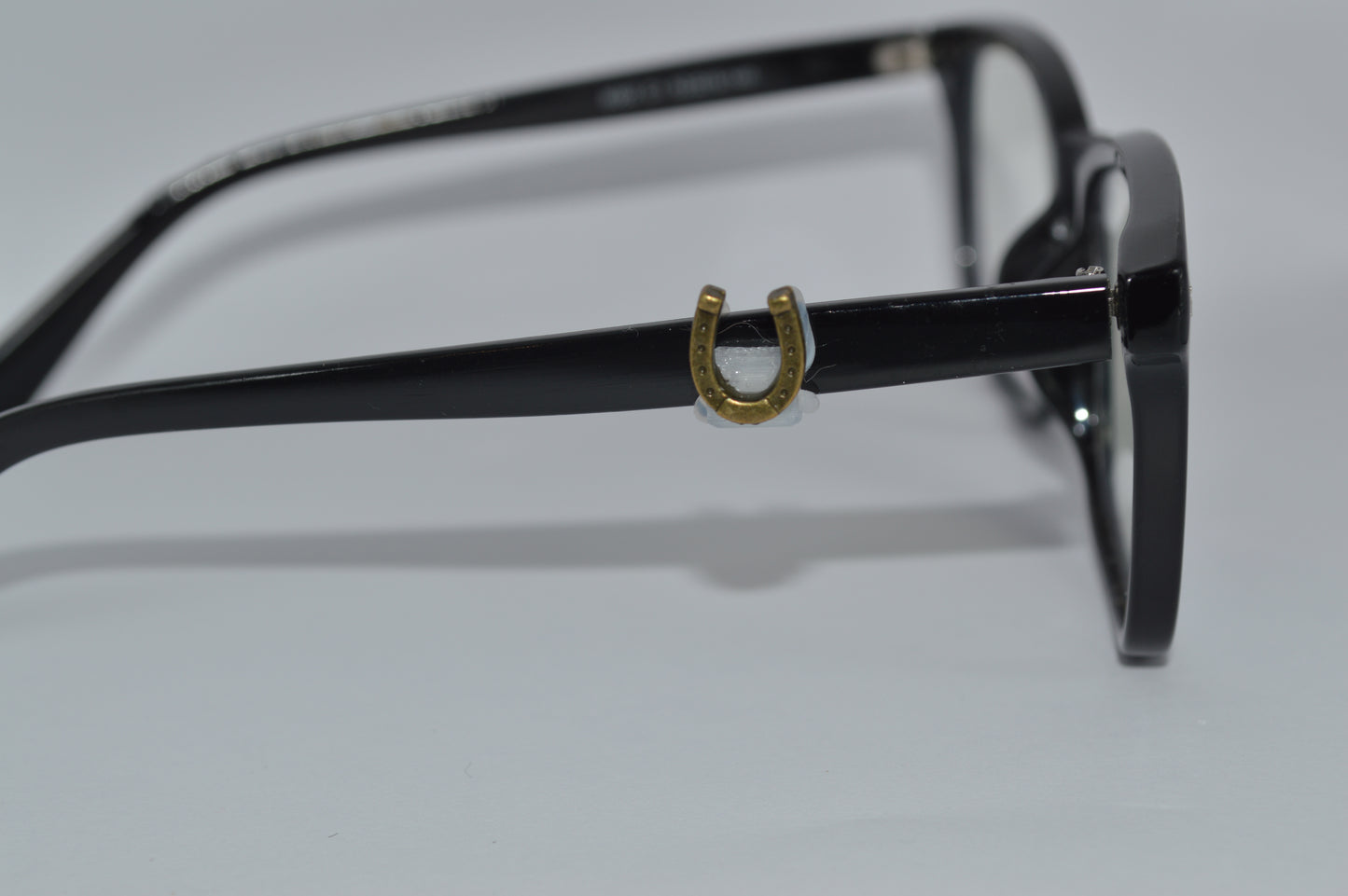 Horse Shoe Eyedeco Charm