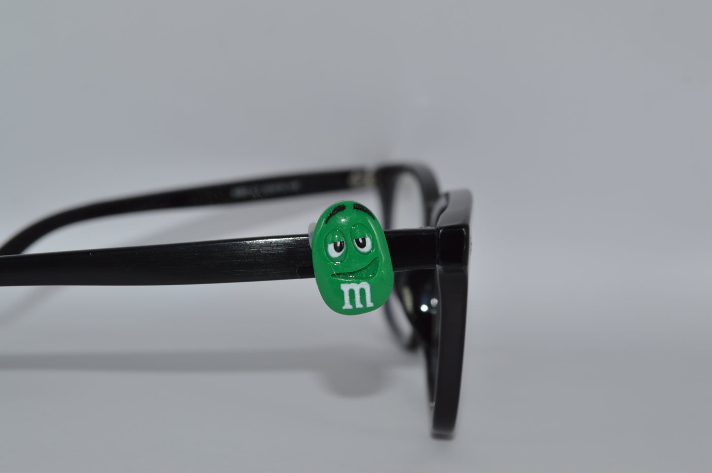 M&M Eyedeco Charm K30