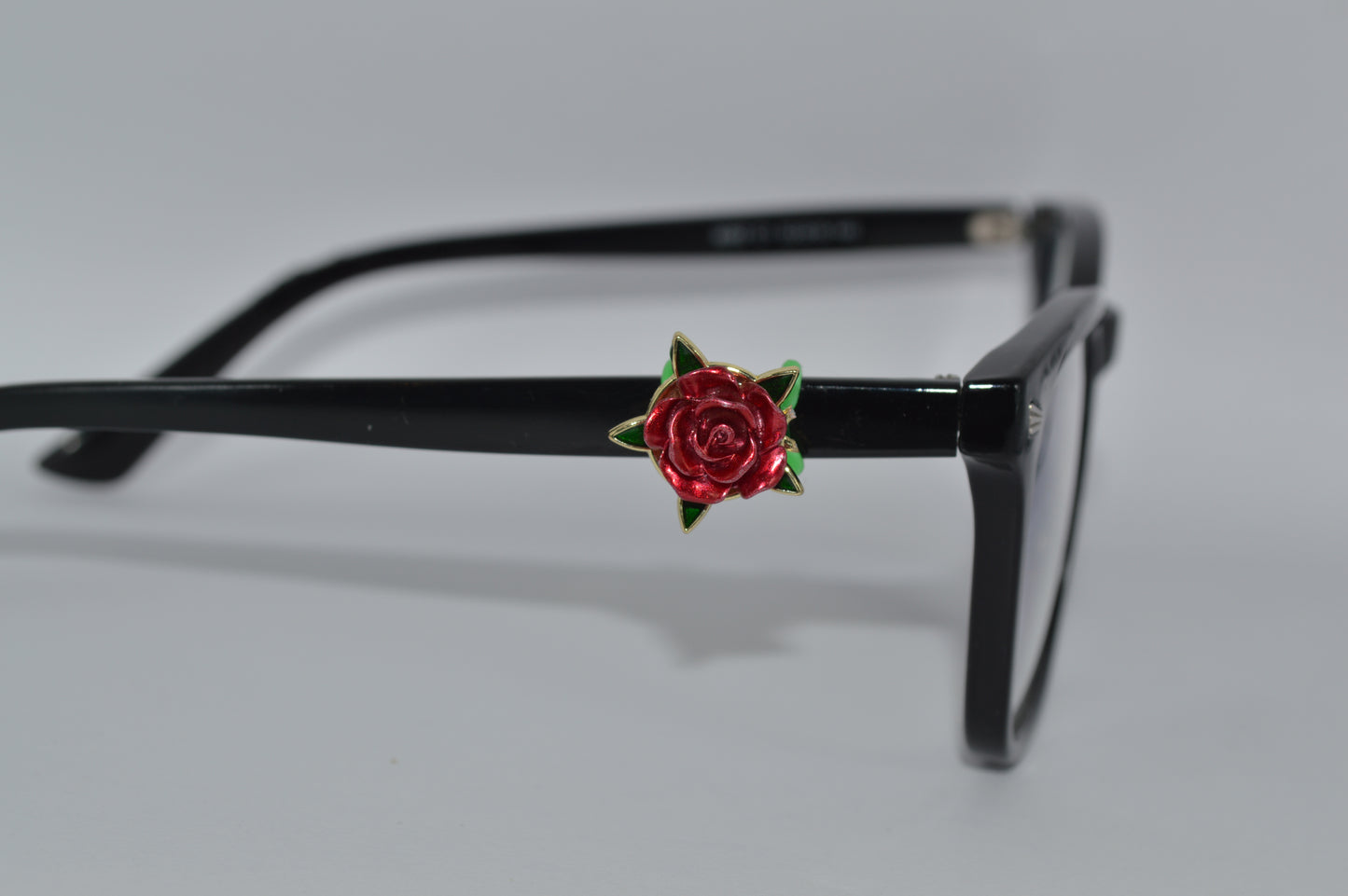 Red Rose Eyedeco Charm