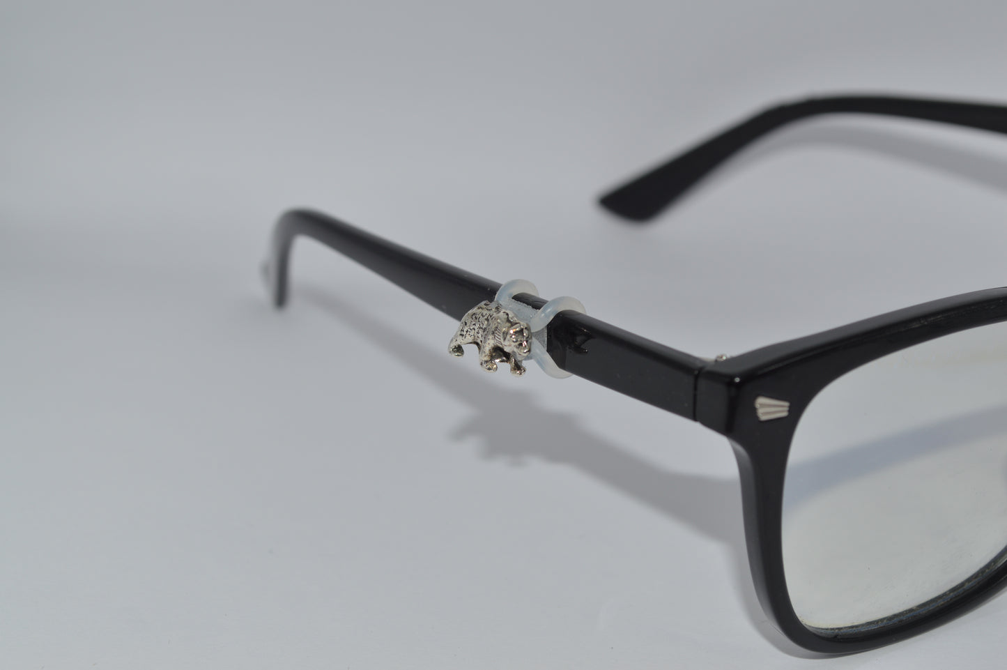 Grizzly Bear Eyedeco Charm