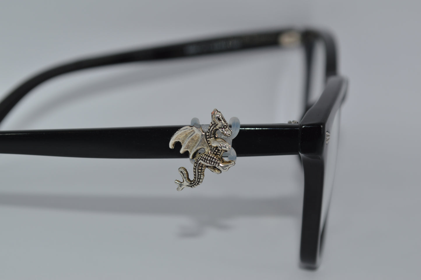 Dragon Eyedeco Charm
