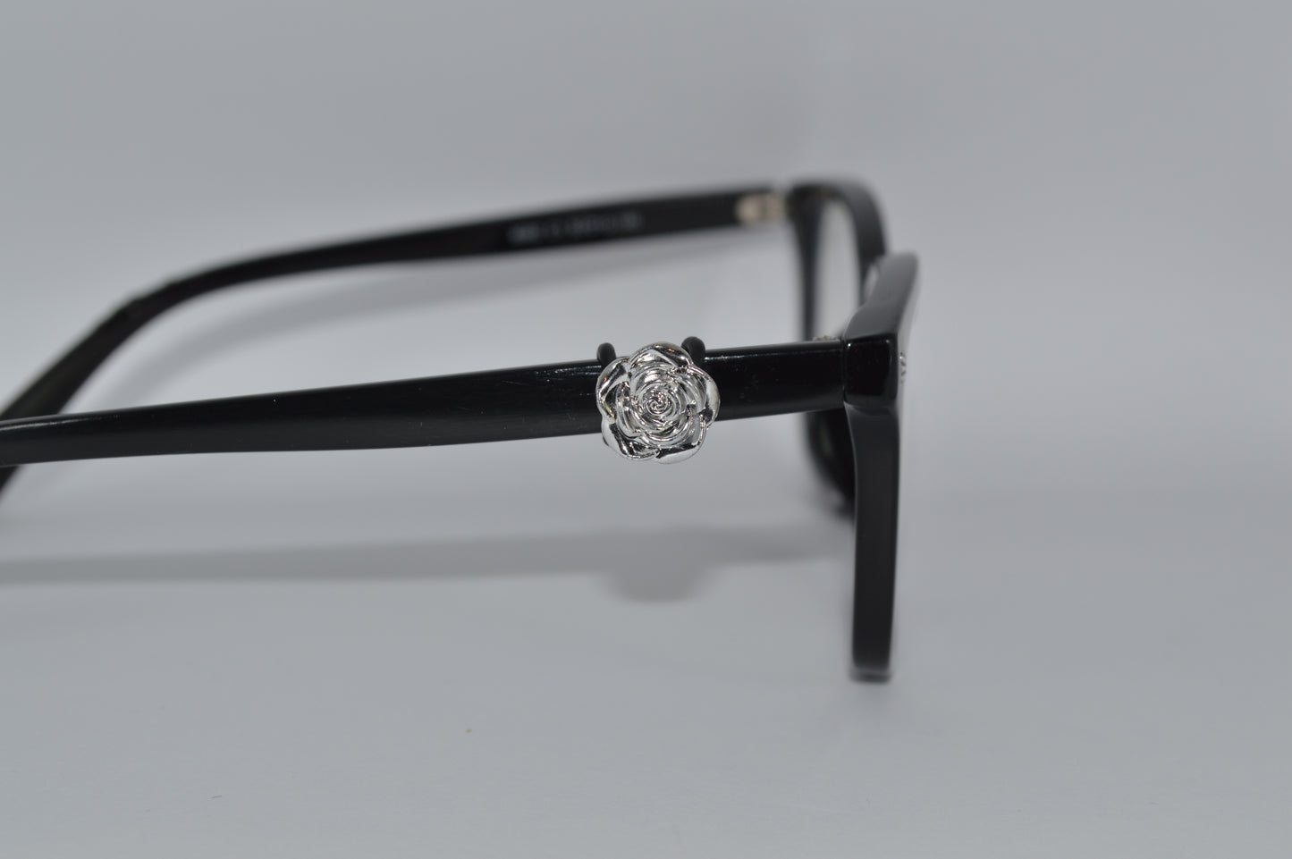 Silver Rose Eyedeco Charm