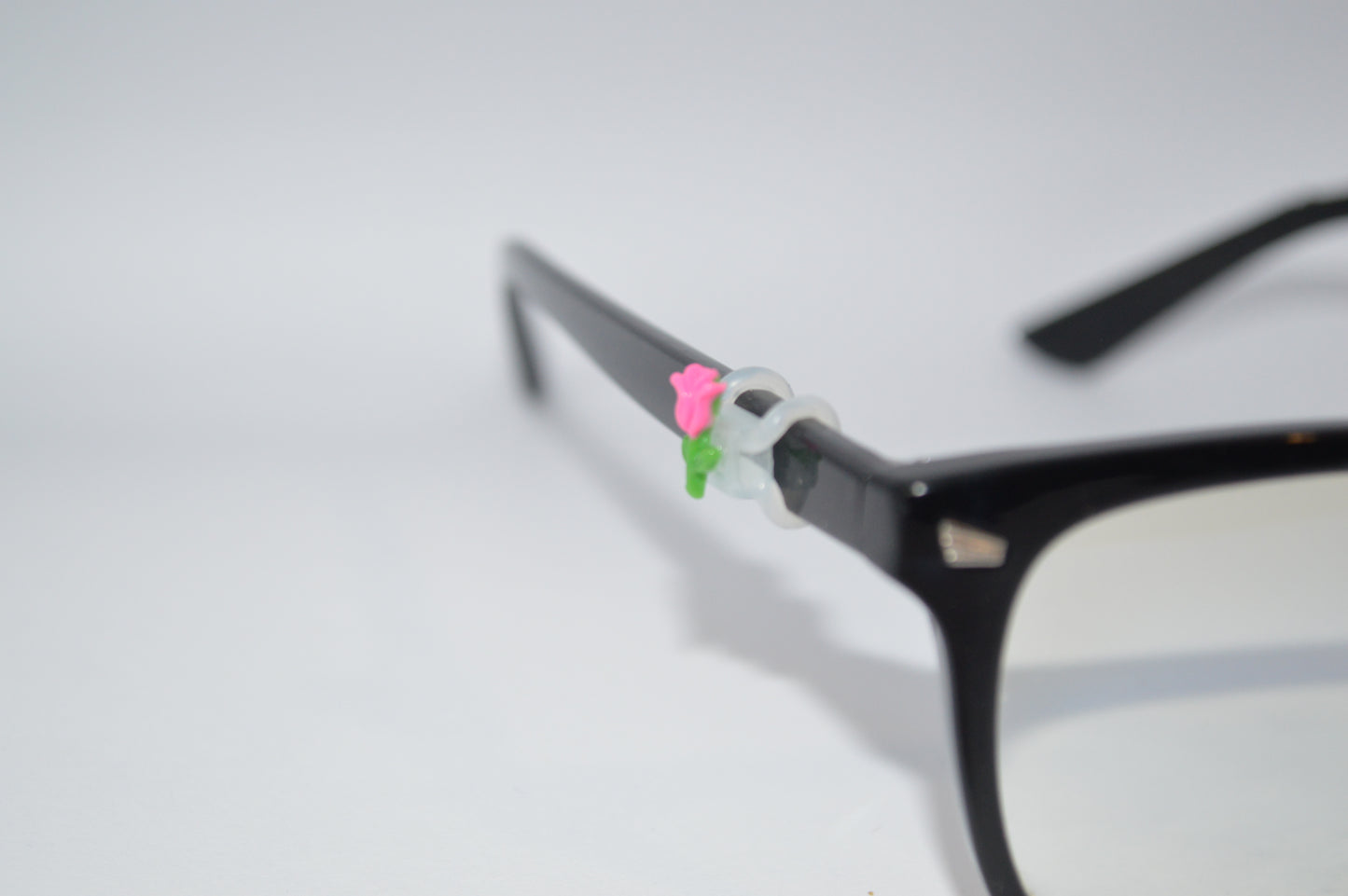 Small Rose Eyedeco Charm