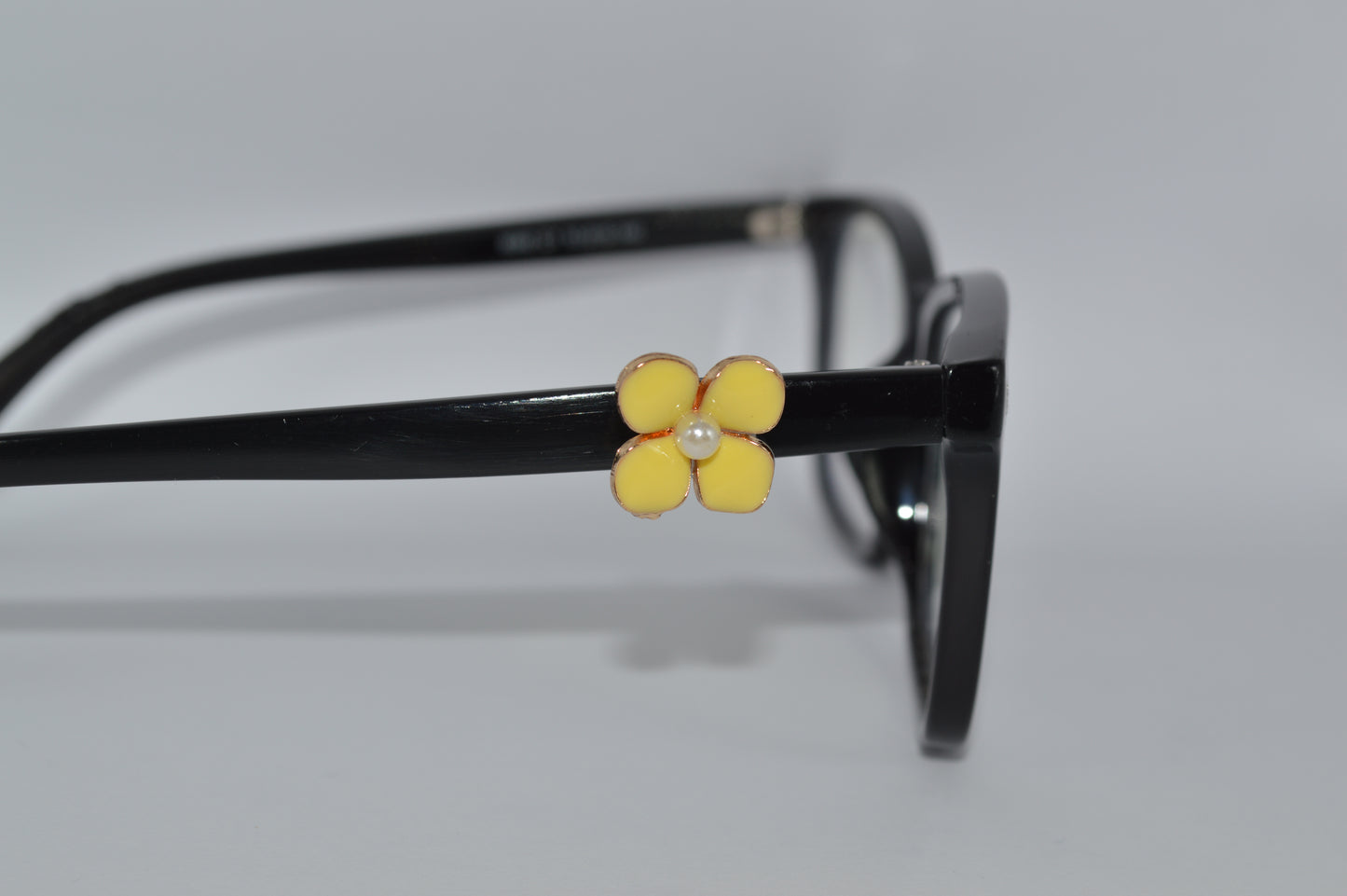 Yellow Flower Eyedeco Charm