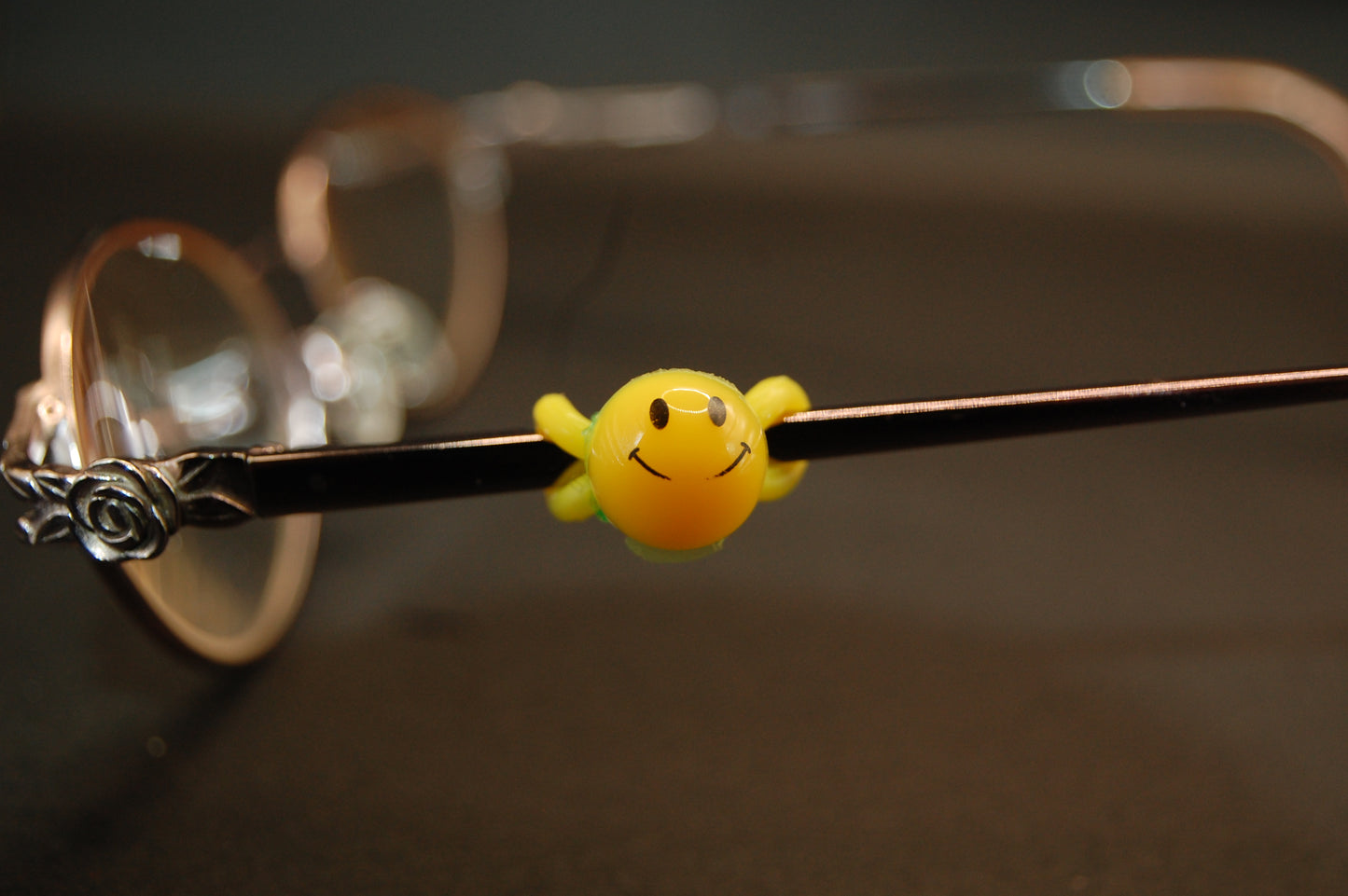 Yellow Smiley Face 1 Eyedeco Charm