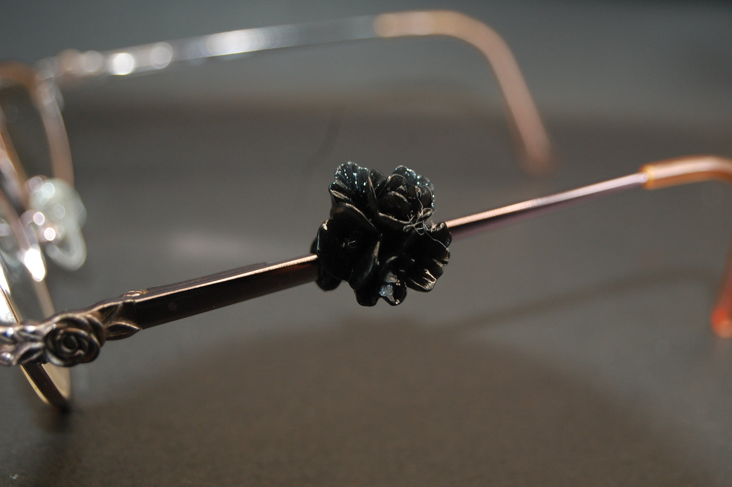 Flower Bouque Eyedecot Charm