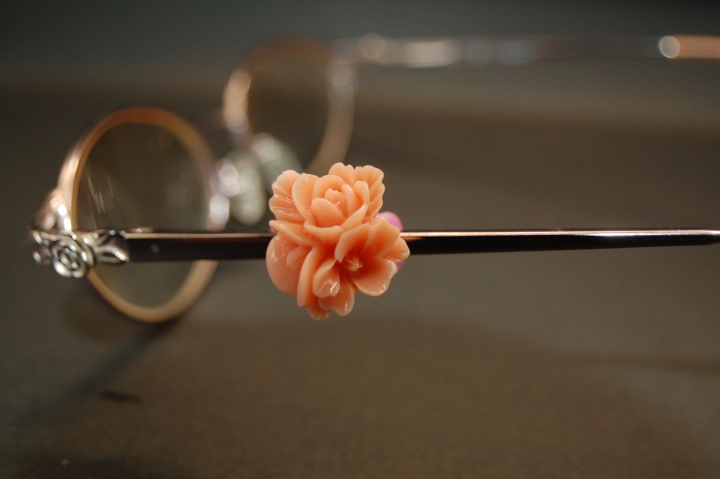 Flower Bouque Eyedecot Charm