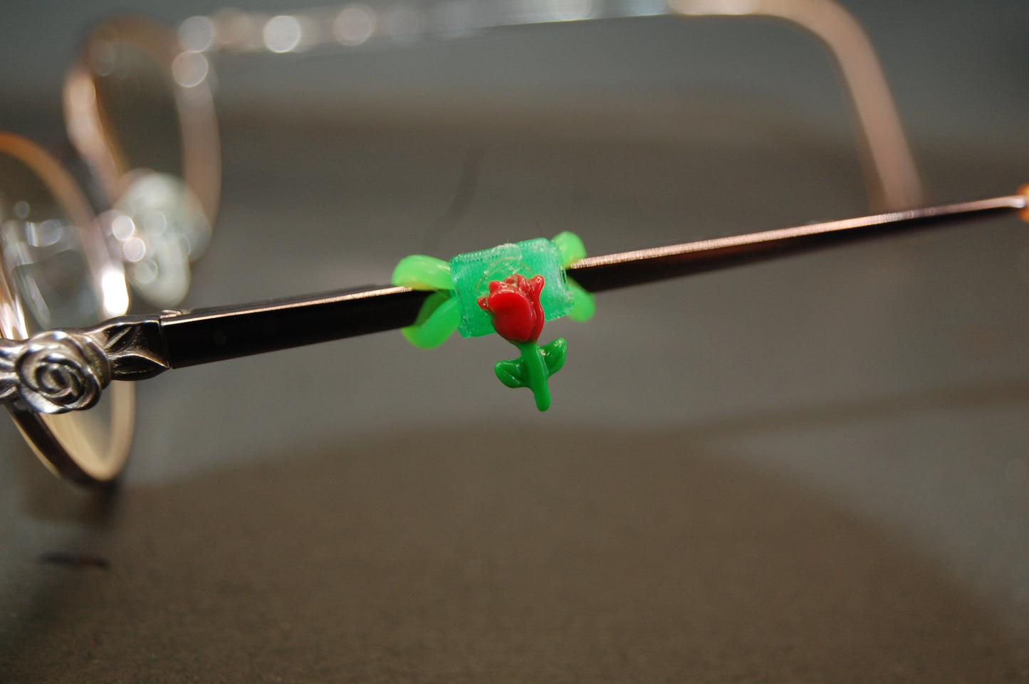 Small Rose Eyedeco Charm