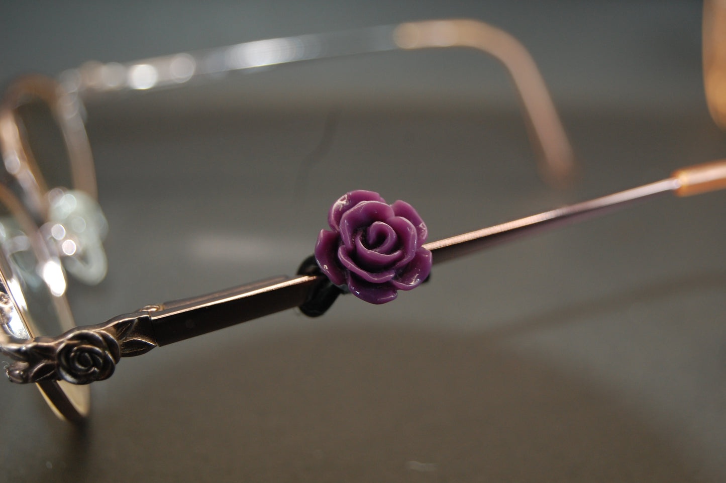 Rose Eyedeco Charm