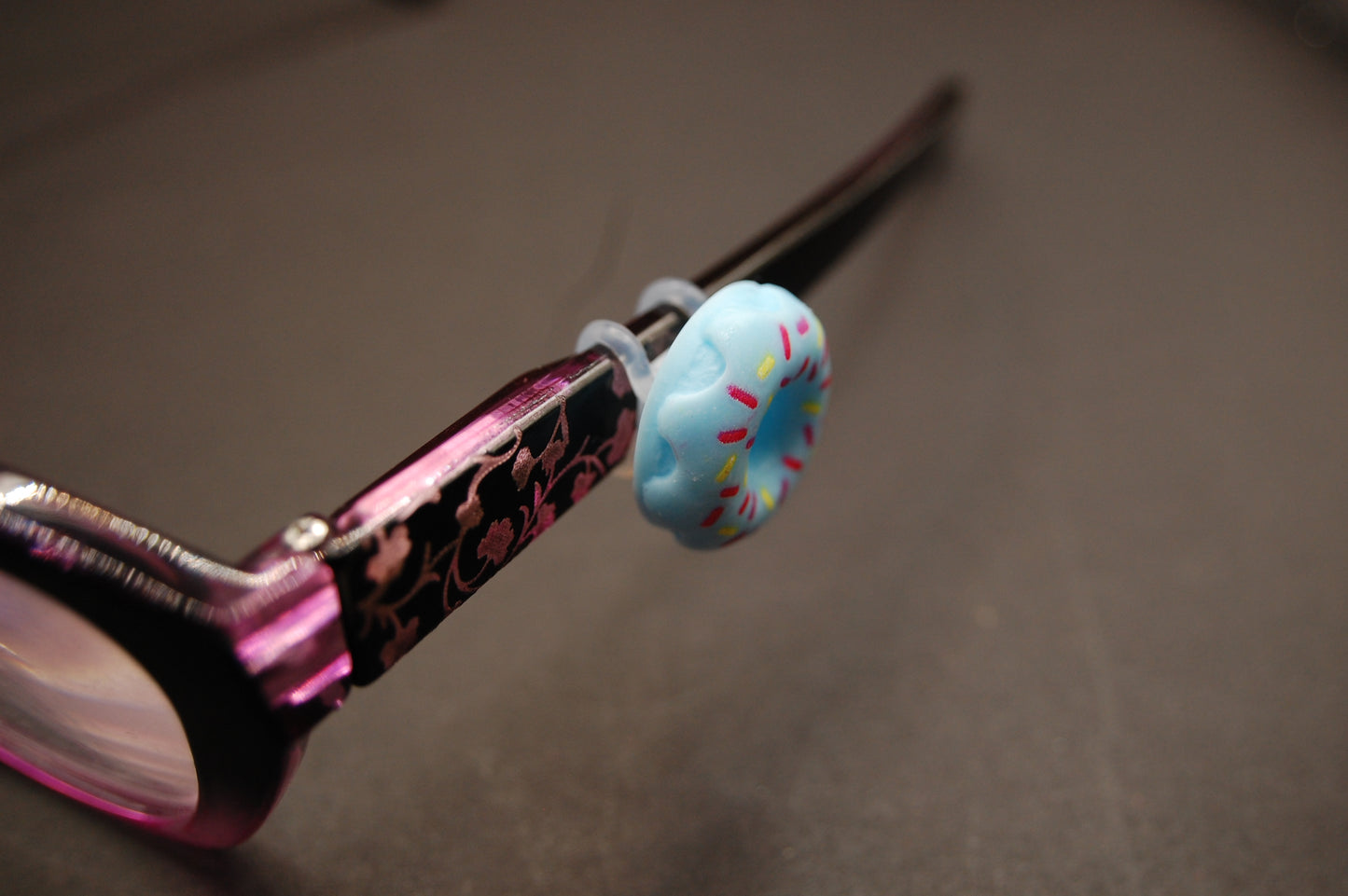 Doughnut Eyedeco Charm