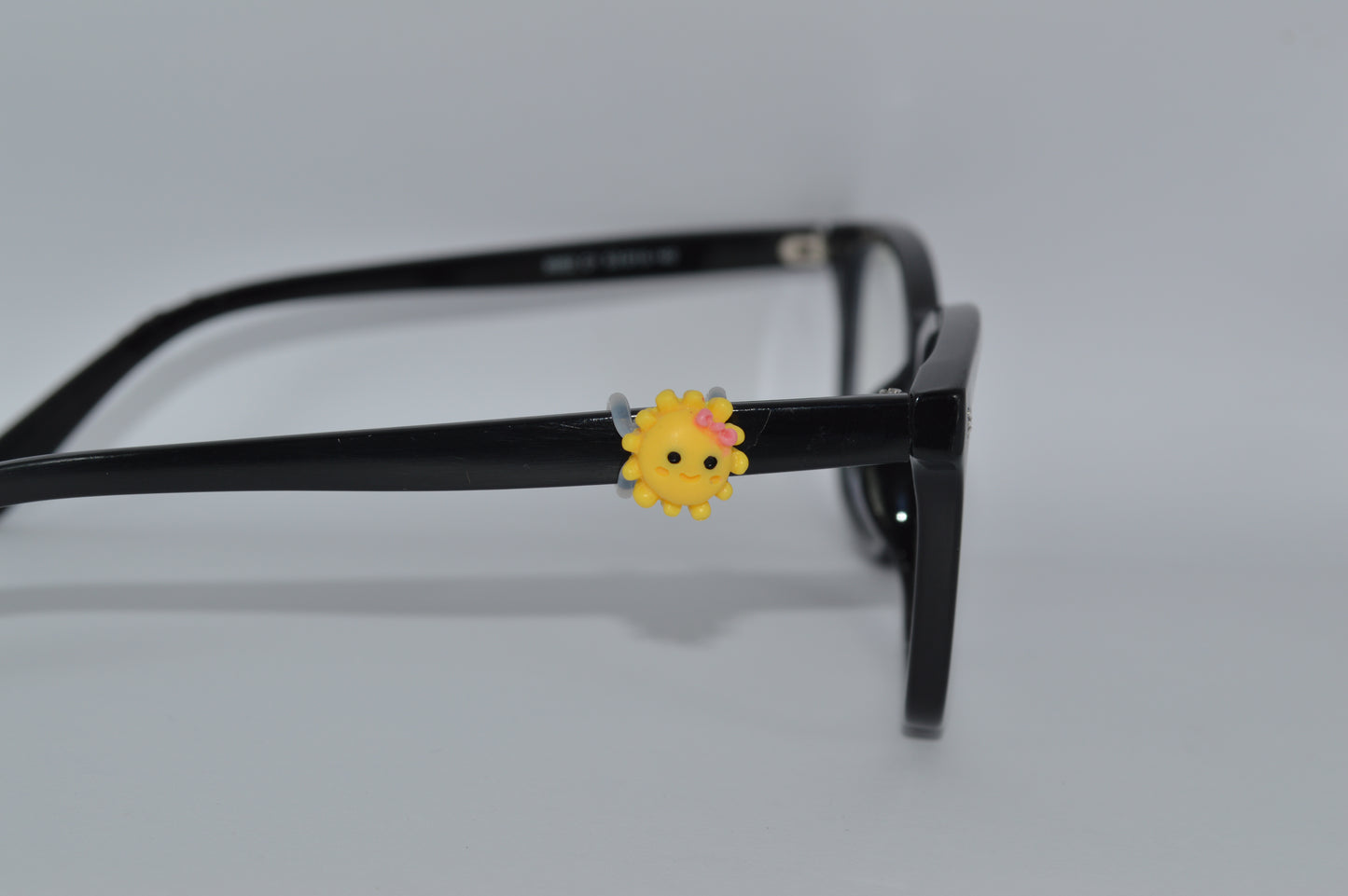 Sun Smiley Face with Bow Eyedeco Charm